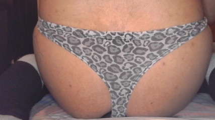 Lucifer Angel: Znuděná doma!