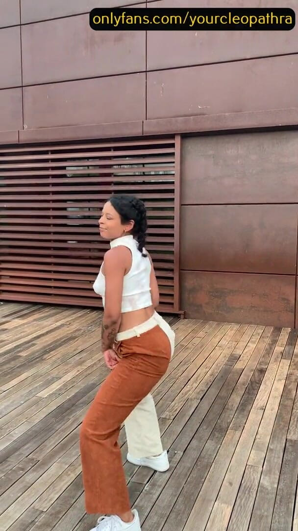 cleopathra: Slavná děvka obsah taneční video