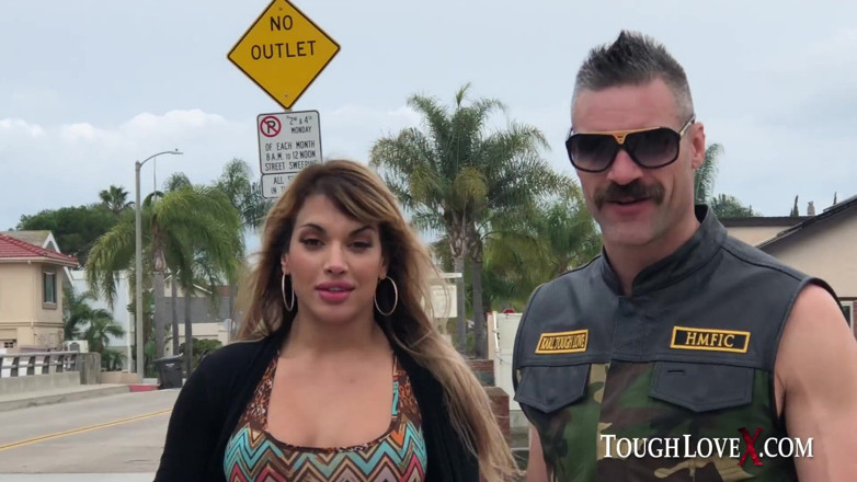 ToughLoveX: Mercedes Carerra - 3rd wheel