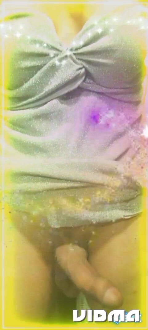 Laratransexualbarcel: Masturbatie veel melk