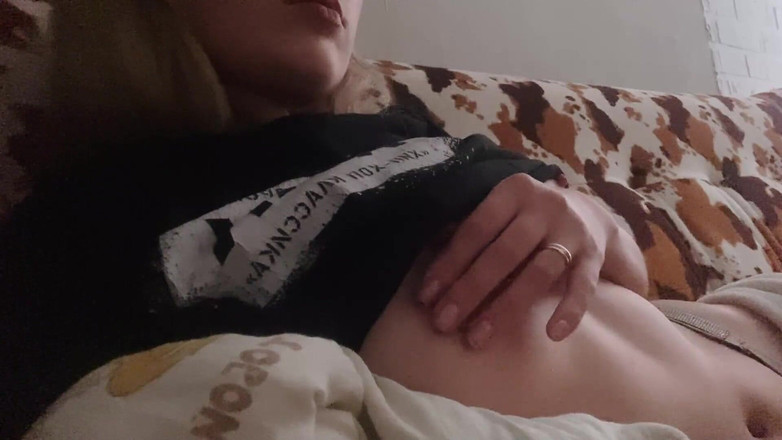 Rita_Solo: Eu entrei no telefone da minha namorada e a vi...