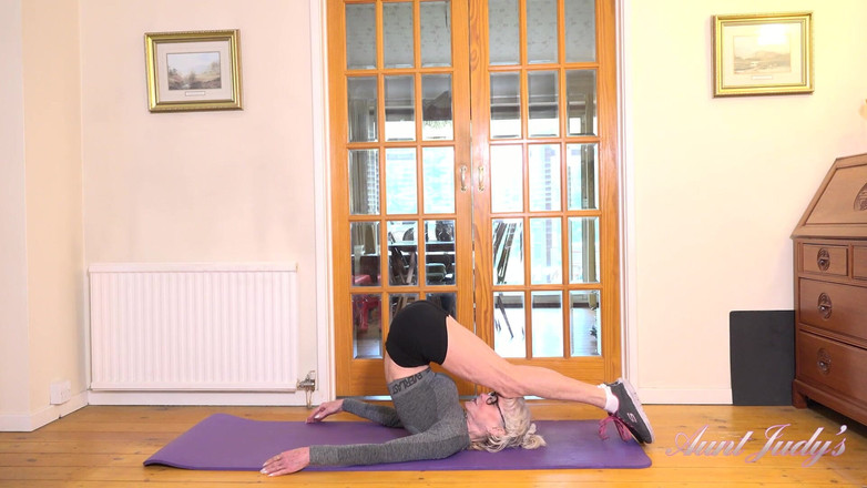 Aunt Judy's: Auntjudys - फिट परिपक्व लायक दादी dee Lite - हॉट योग कसरत