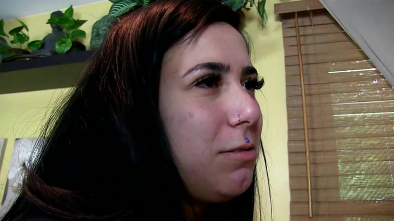 Punished Brats Spanking: O plimbare noaptea târziu - Lily lovită