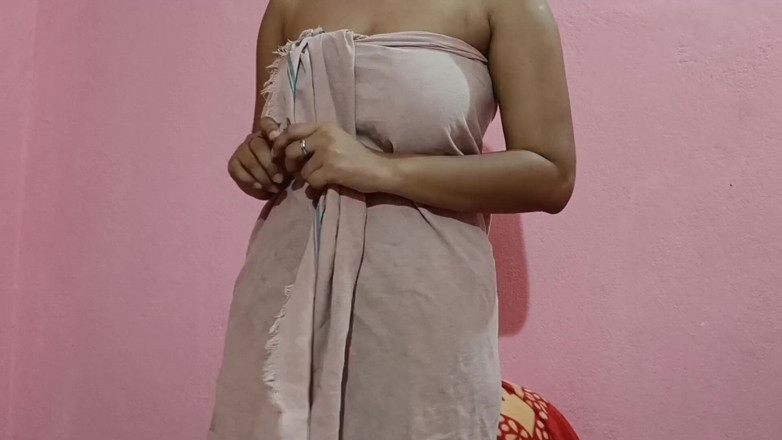 Priya ki Papa: Indian Desi Bengali Girlfriend Cheating on Boyfriend at the Hotel...