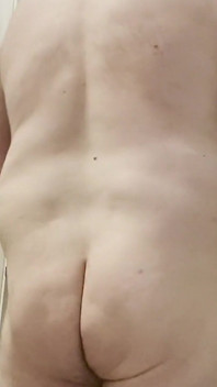 I’m Horny in the Bathroom
