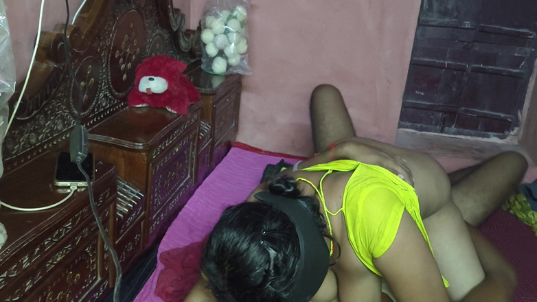 Nehatop123: भारतीय देसी पत्नी की चुदाई की देसी चुदाई कठिन कर रहे सेक्स हॉट वीडियो