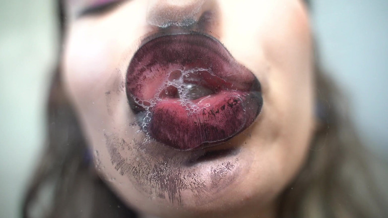 Rarible Diamond: Polib gotickou holku ze zrcadla