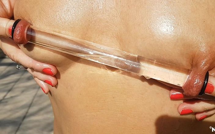 Nipplering lover: nippleringlover milf arrapata vede attraverso il tubo attraverso estremi piercing...