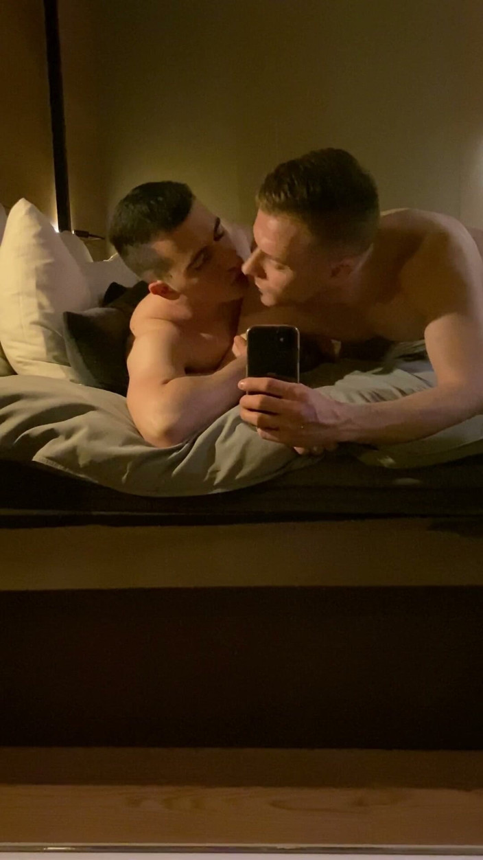 Lucas MBoy: Gepassioneerd zoenen, pik zuigen en pik rijden zonder condoom