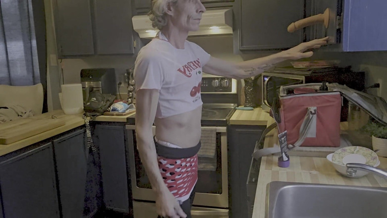 Filomena: Sexyfilomena wykonuje swoje obowiązki i dobrze się bawi