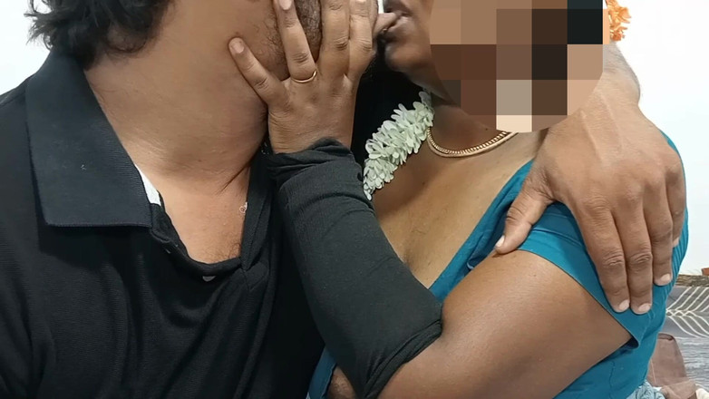 Veni: Pasangan hot lip kissin dan ngentot mulut hot