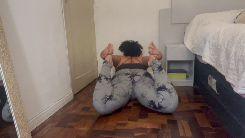 Cutiepiie Chubby: BBWヨガおなら