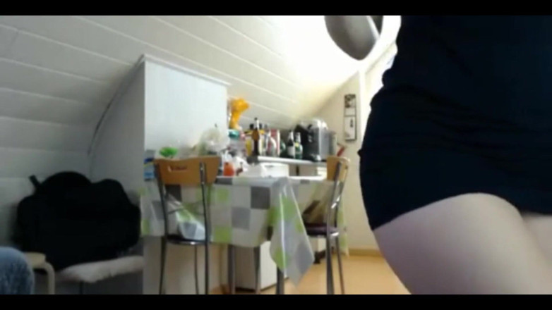 Sexydea: Puta sexydea follando en webcam en vivo