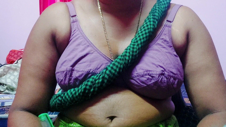 Desi Mohini: 남편의 의붓오빠와 섹스하는 인도 계모