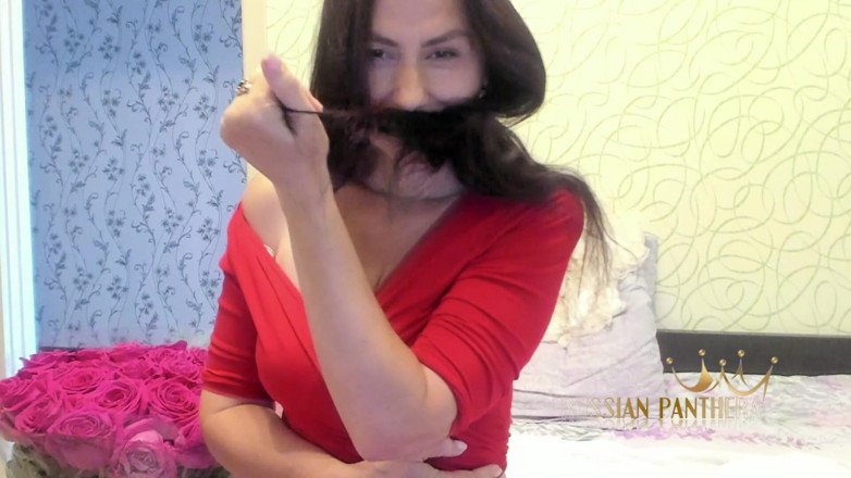 ANGELA_LADY: 欲求不満なMILFはエロティックに動き、脳が爆発するほど穴を見せる