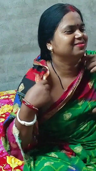 parosi ki bangaali mahila ko nanga karke choda gaya