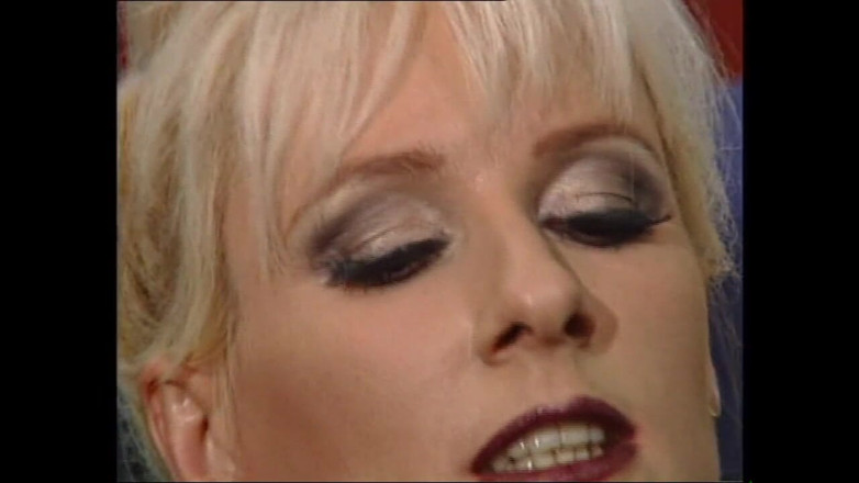 Deutschland porn: Blonde MILF Get Fucked by Hard Big Cock