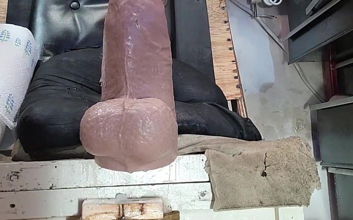 Lb13702: Leker med Mr Hankeys Leksaker