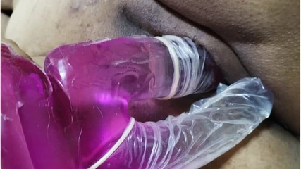 मेगा डिल्डो के साथ मेरा पहला दोहरा प्रवेश