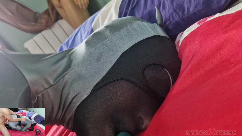 Nylon Xtreme: POV Nora Fox Zentai Catwoman Zahlcení, Sexe En Nylon