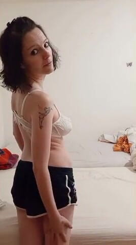 Labellerose: The Naughty Girl Who Plays