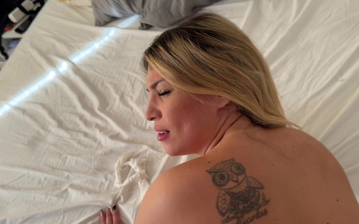 pamela mendoza: POV, Pamela Javier chevauche une grosse bite