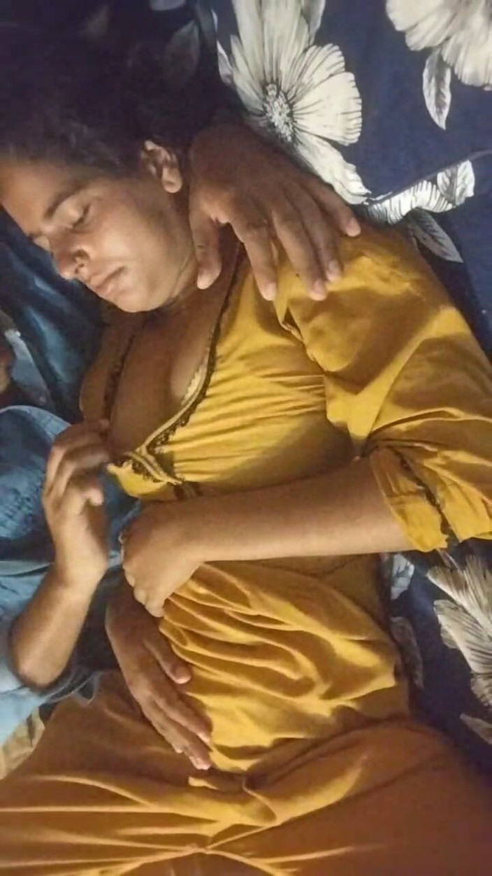 James fucker: main apni sabse hot asli patni ke saath khelta hoon