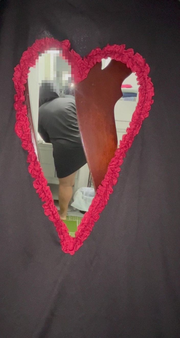 Anye Meshell: Heart Throb hottie reissen zum Valentinstag!