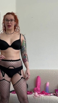 A maricas permanente de Futa Dominatrix transformando você na puta perfeita do pau