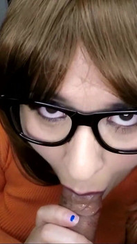 Velma intervista un testimone