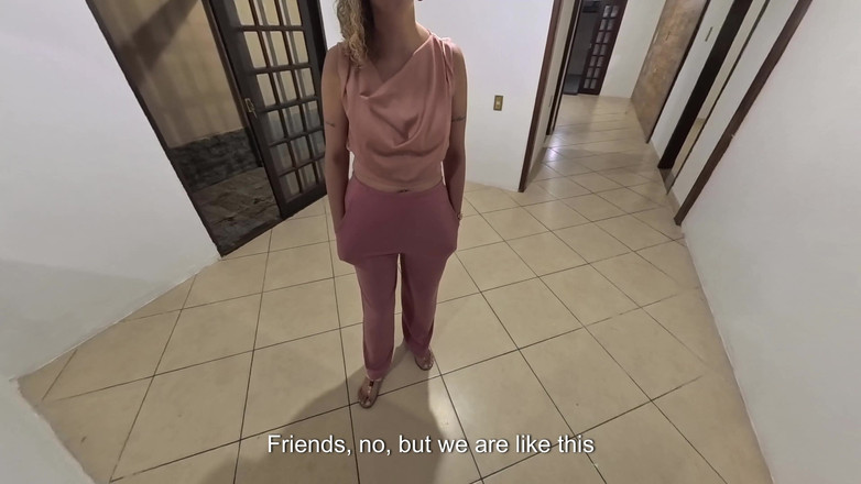 Gabi SweetCouplesStories: 房地产经纪人接受口交和肛交出售房产