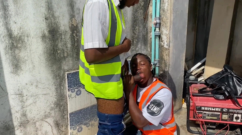 BlaqHandSomeGuy: Baise Au Travail