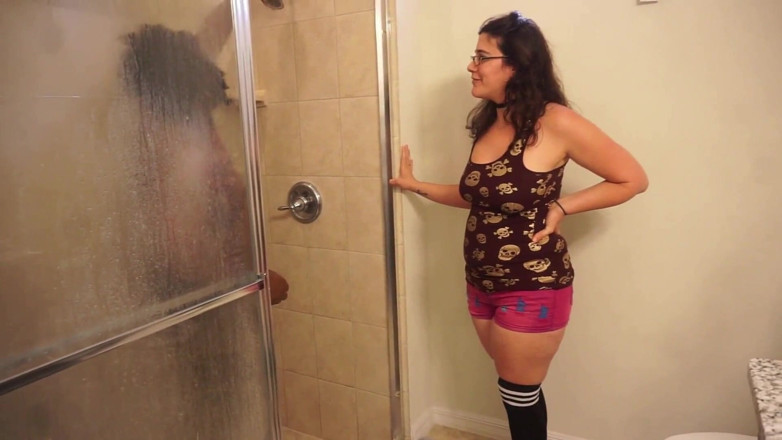 Vicki Verona: Wet Ass Pussy Enjoys Sucking Big Black Cock in the...