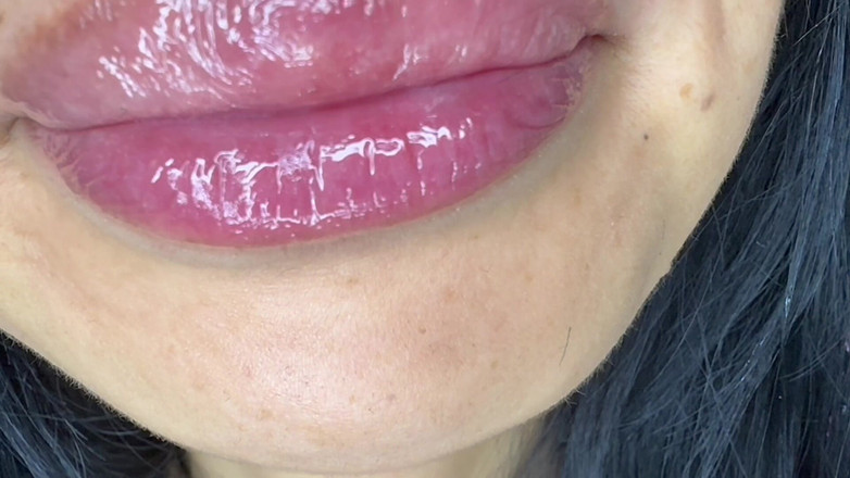 Asmr_mouth: POV tiny: Riesin will dich in ihrem mund