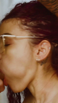 Sesso Inka - Cliente Con Un Cazzo Grosso Scopa Una Giovane Rossa Snella