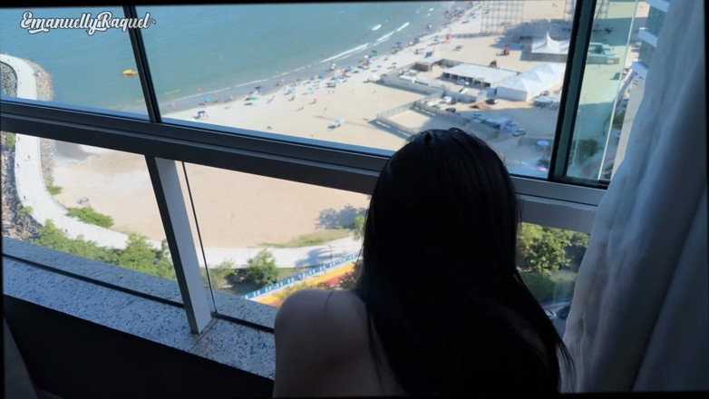 Emanuelly Raquel: 모두가 봤던 해변 앞 발코니에서 공개적으로 사정하는 모습!!