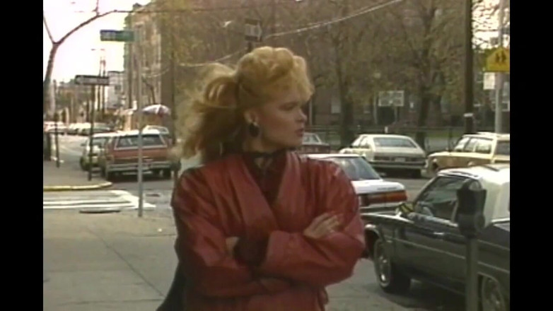 Vintage megastore: Milf sexy cu pizdă păroasă flămândă de sex și pule uriașe (film...