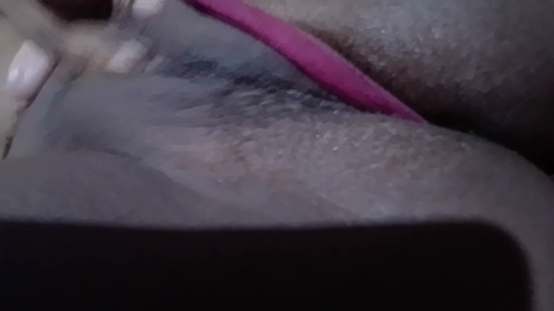 Cat masturbating with finger: Keseronokan Melancap