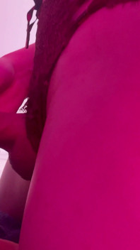 Pastelle sikiş futanari sex dell oyuncağı ve inleyen boşalma