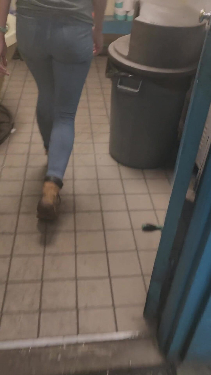 Mimiandevan: Fucking co worker in locker room