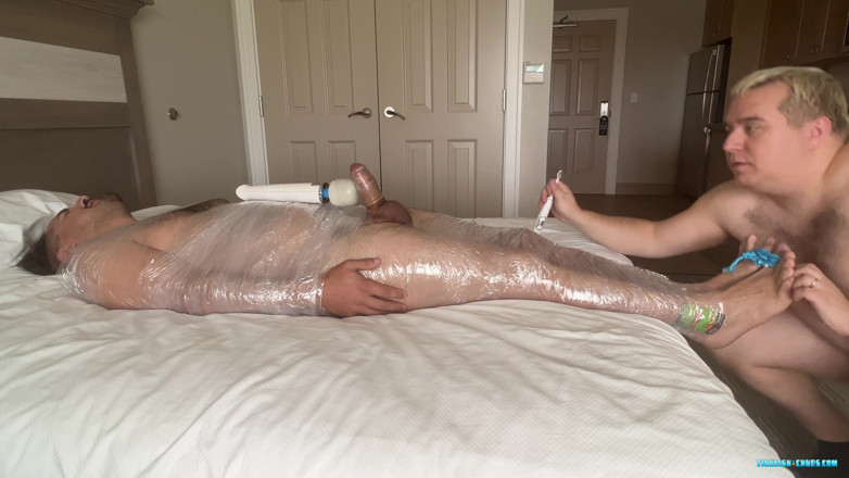 Ticklish Chubs: Kitzelprinz mumifiziert