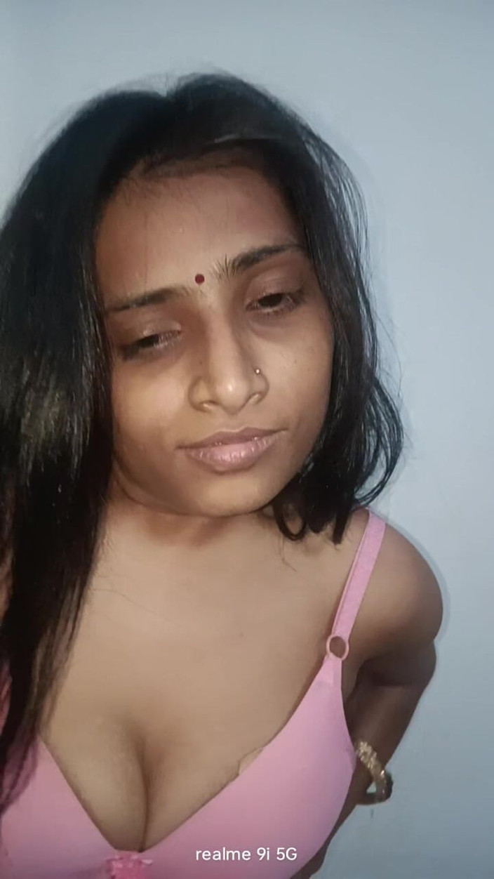 Eshka: Dotýkání celého těla