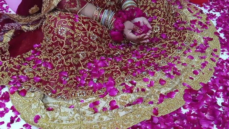 QueenbeautyQB: First Night - Newlywed Indian Couple’s Beautiful Beginning