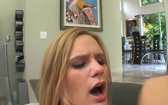 Perv Milfs n Teens: Jenni Morrison Enjoys Semen