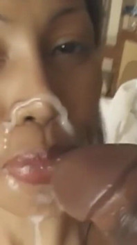 Seorang Gadis Asia Mungil Telah Diambil Keras Oleh Seorang Lelaki BBC Dan Wajahnya Dicat.