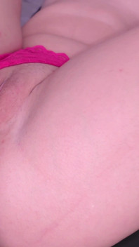 Mon cul est trop petit ! - Une demi-sœur vierge supplie pour un entraînement anal en POV
