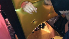 erotube-ch: Trénování sexuální otrokyně, která je omezena gilotinou a nemůže se...