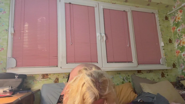 Putarankahotmilf: Du bist mein piss-sklave, geboren, um angepisst, benutzt und bestraft...