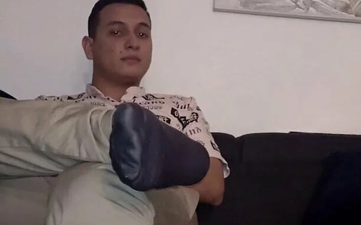 Tomas Styl: Lick His Feet Dude