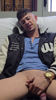 I Masturbate at Home Very Comfortably Because I Am a King